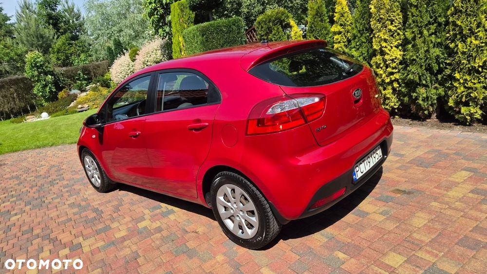 Kia Rio - 5