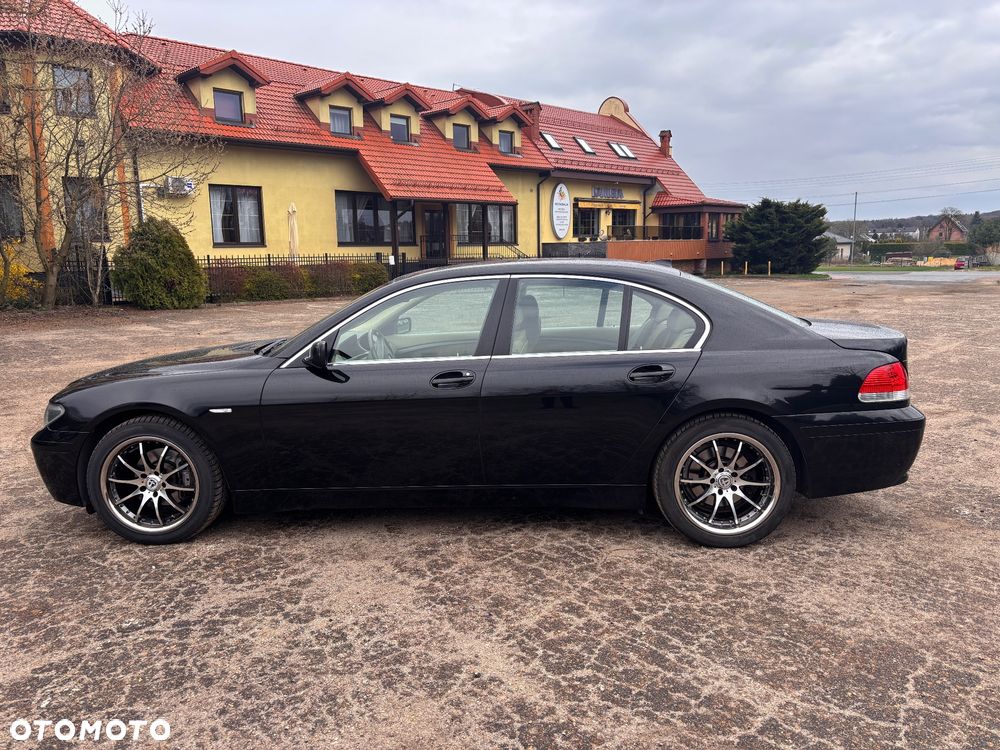 BMW Seria 7 735i - 6