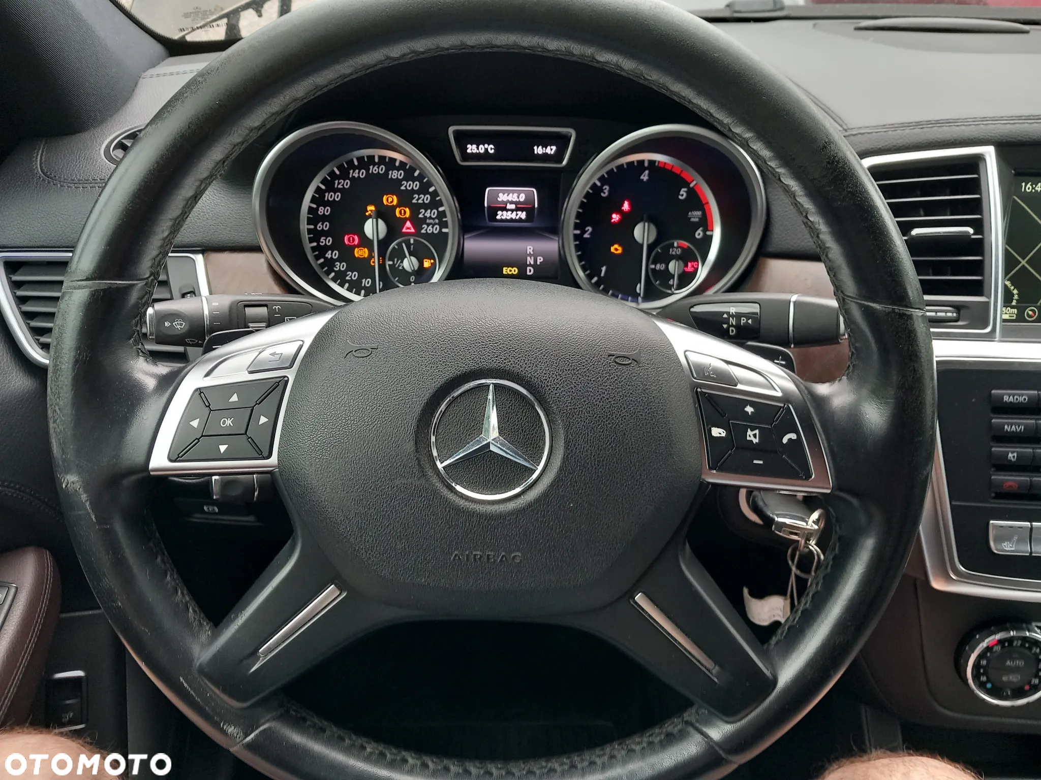 Mercedes-Benz ML - 11