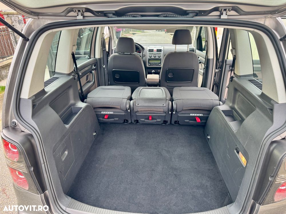 Volkswagen Touran Cross 1.4 TSI - 21