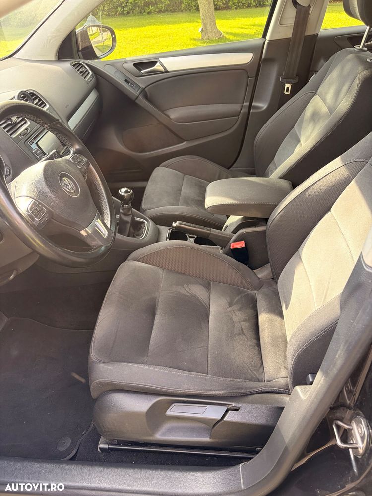 Volkswagen Golf 1.6 TDI DPF BlueMotion Technology Comfortline - 8