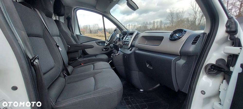 Renault Trafic - 19
