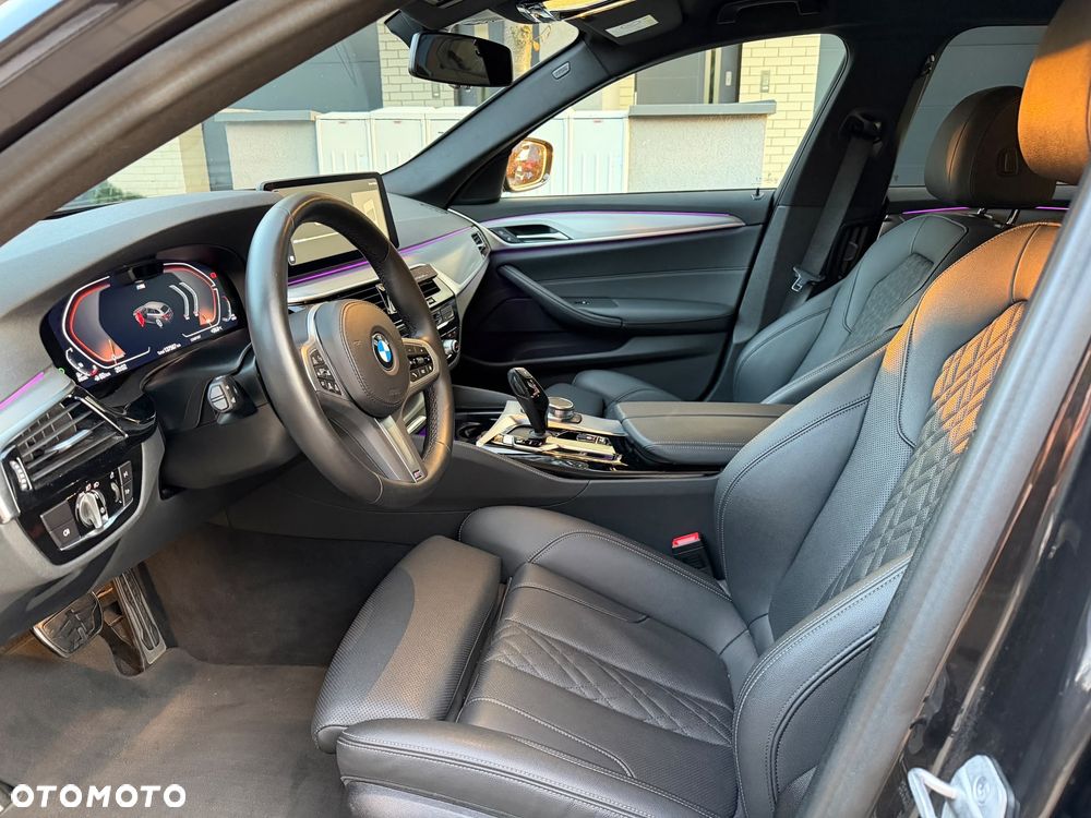 BMW Seria 5 520d xDrive mHEV M Sport sport - 16