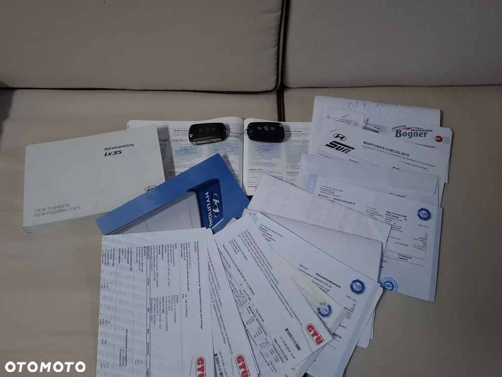 Hyundai ix35 1.7 CRDi 2WD blue Finale Gold - 17