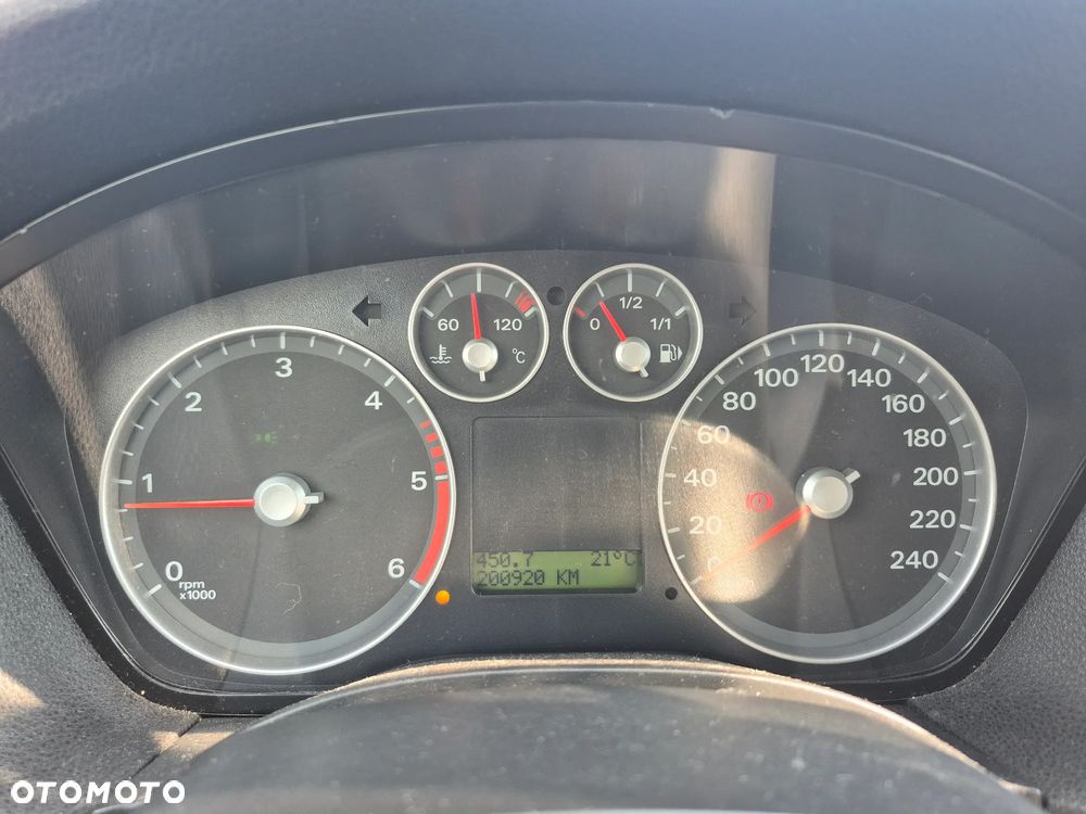 Ford Focus 1.6 16V Ambiente - 12