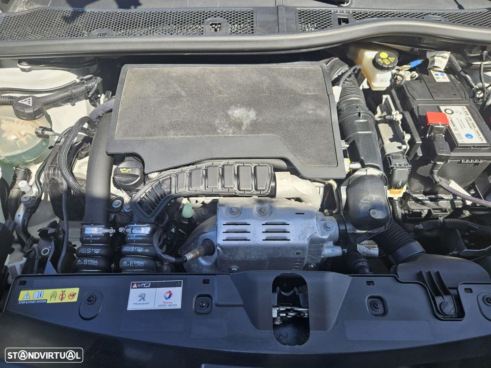 Peugeot 2008 1.2 PureTech GT - 58