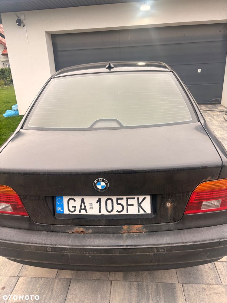 BMW E39 2001 photo 3