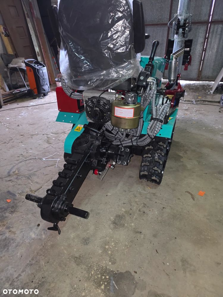 Inny traktor 35HP - 3