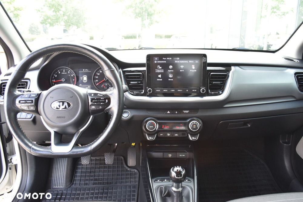 Kia Stonic 1.2 L Business Line - 10