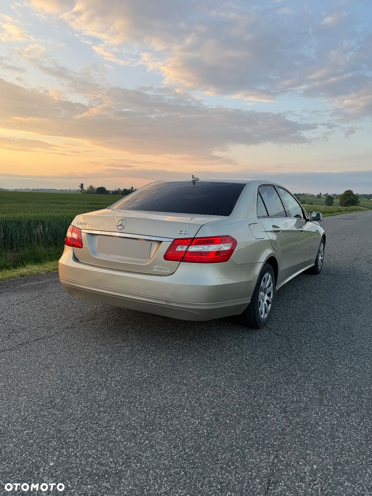 Mercedes-Benz Klasa E 220 CDI DPF BlueEFFICIENCY - 4