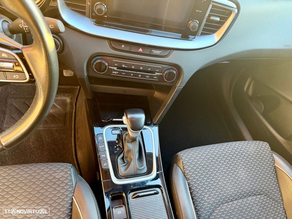 Kia Ceed SW 1.6 GDi PHEV Tech 6DCT - 25