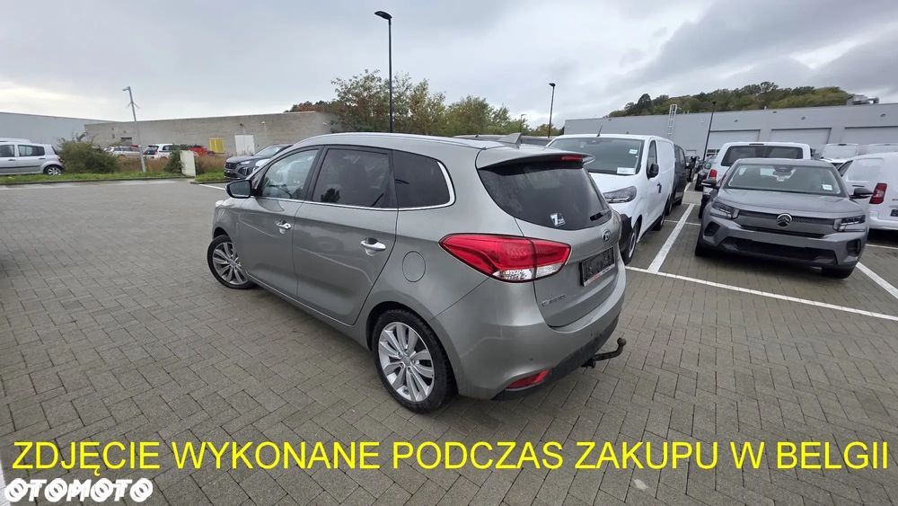 Kia Carens 1.7 CRDi XL 7os - 4