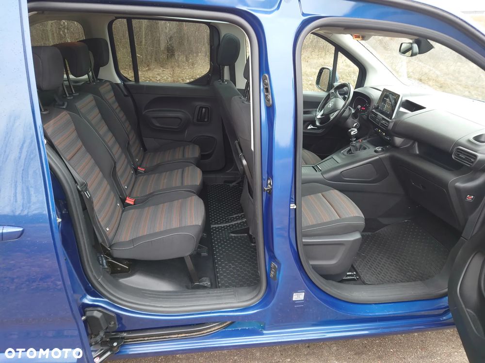 Opel Combo 1.2 Turbo Enjoy S&S - 4