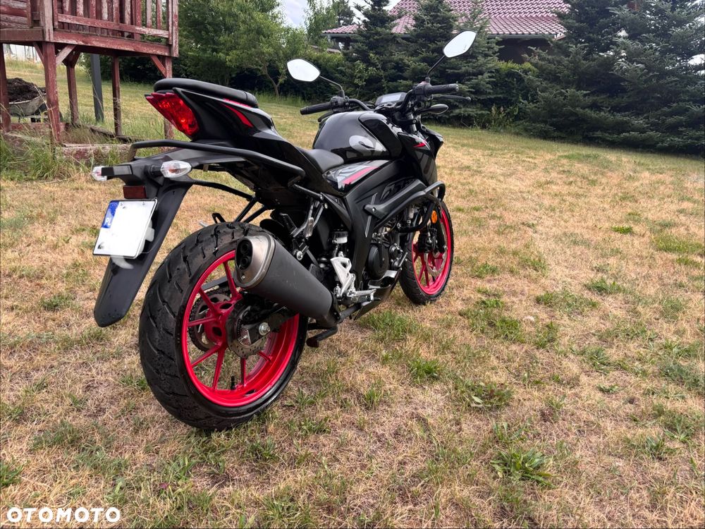 Suzuki GSX - 3