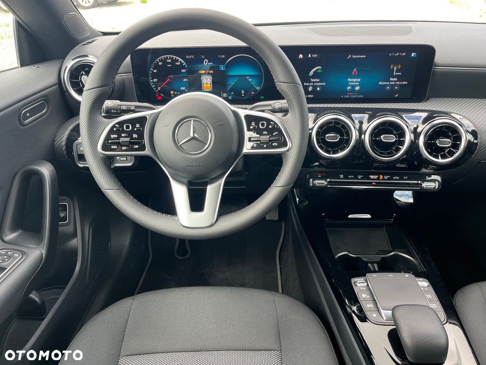 Mercedes-Benz CLA 200 d 8G-DCT Progressive - 18