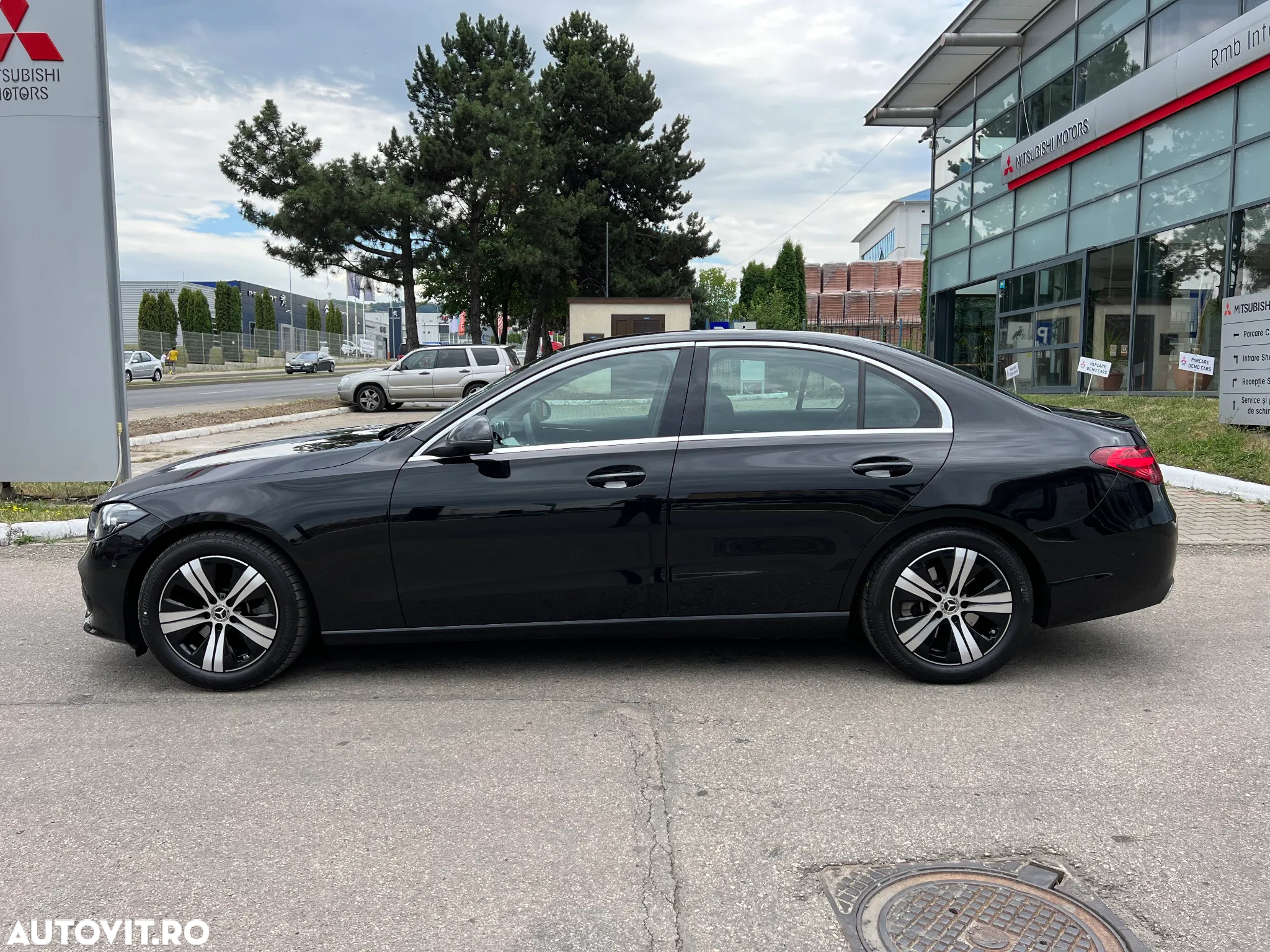 Mercedes-Benz C 200 4Matic 9G-TRONIC Avantgarde - 12