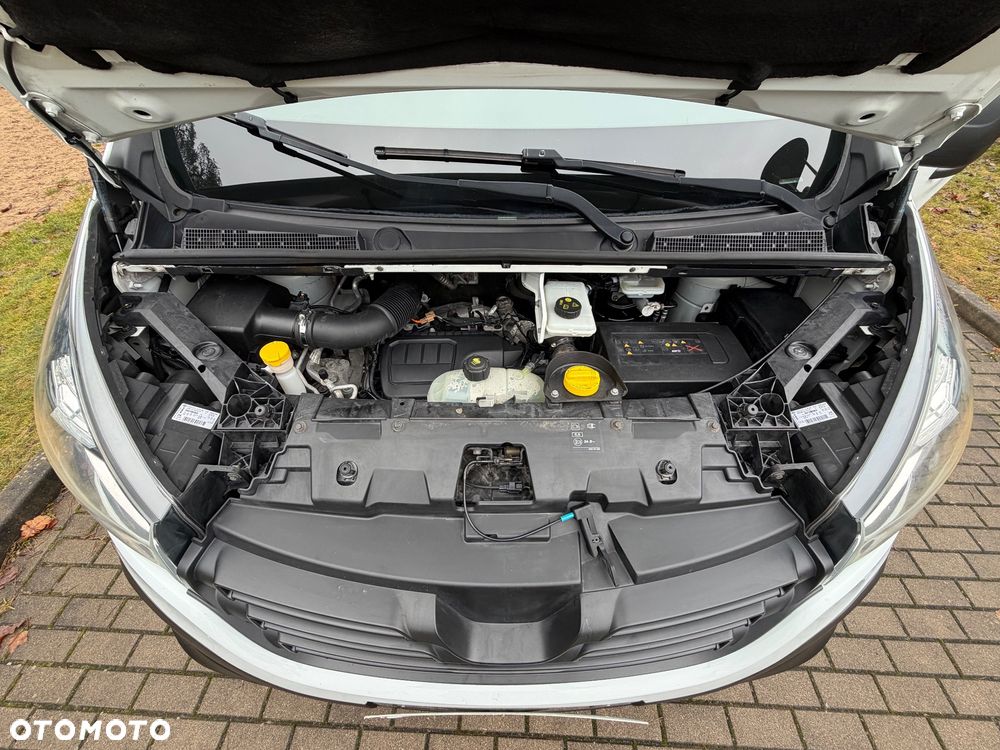 Renault Trafic - 26