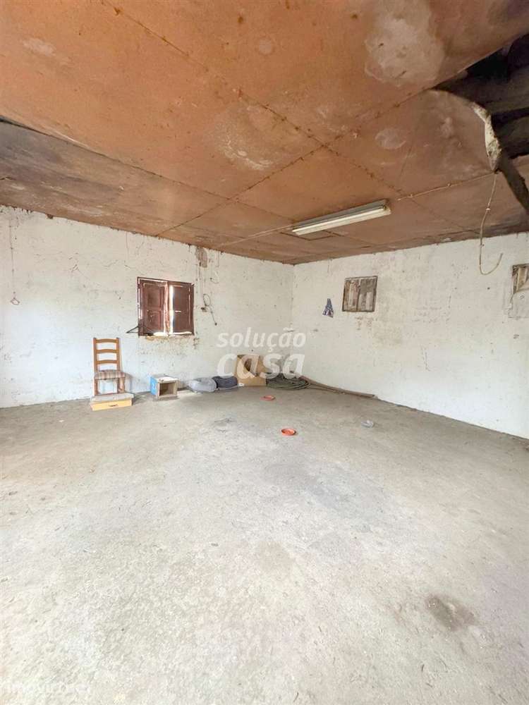 Moradia Térrea com Anexo e Poço – Excelente Localização em Vila Nova d - Grande imagem: 5/9