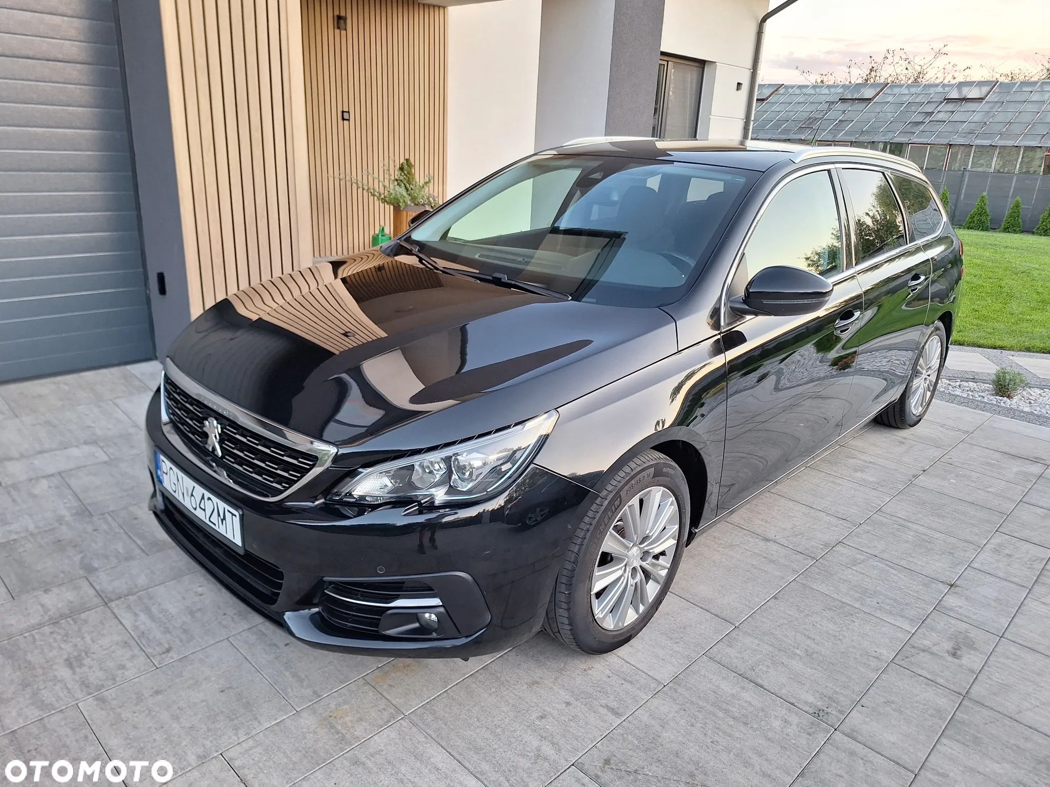 Peugeot 308 SW 1.6 BlueHDi Allure S&S - 1
