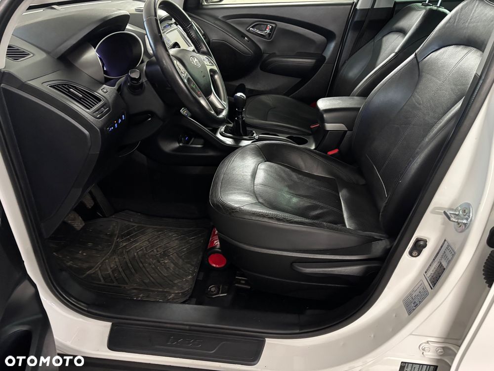 Hyundai ix35 1.7 CRDi 2WD blue Style - 18