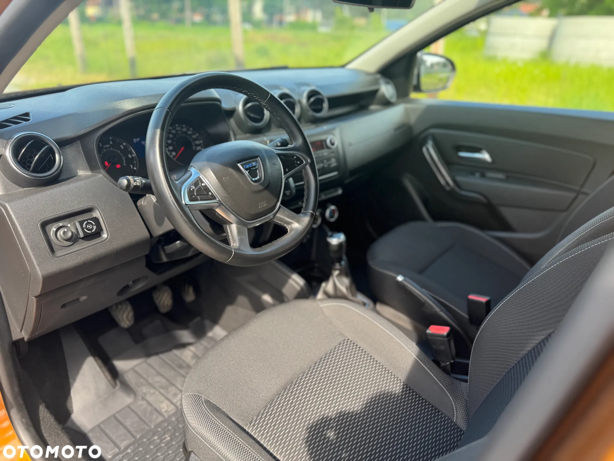 Dacia Duster 1.6 SCe Urban Explorer S&S - 14