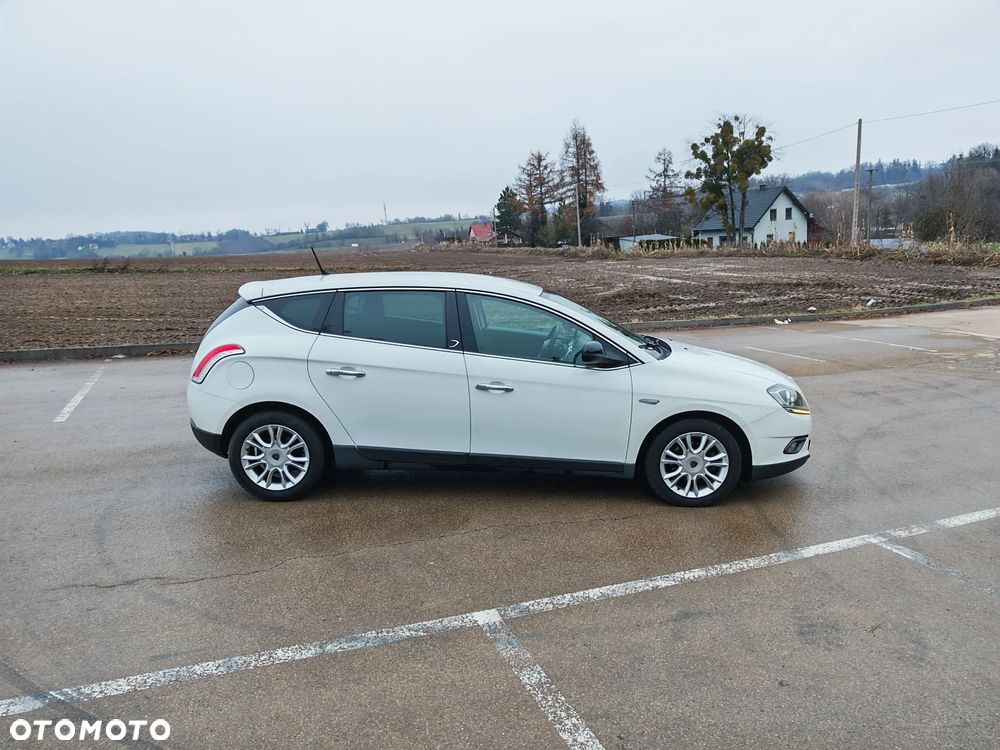 Lancia Delta 1.4 T-Jet 16v Oro - 30