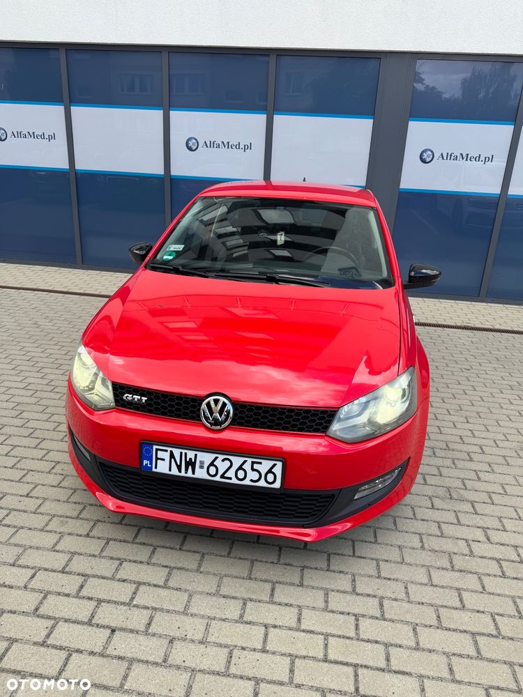 Volkswagen Polo - 2