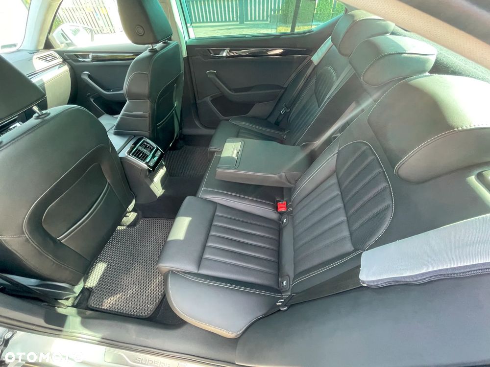 Skoda Superb 2.0 TSI L&K DSG - 12