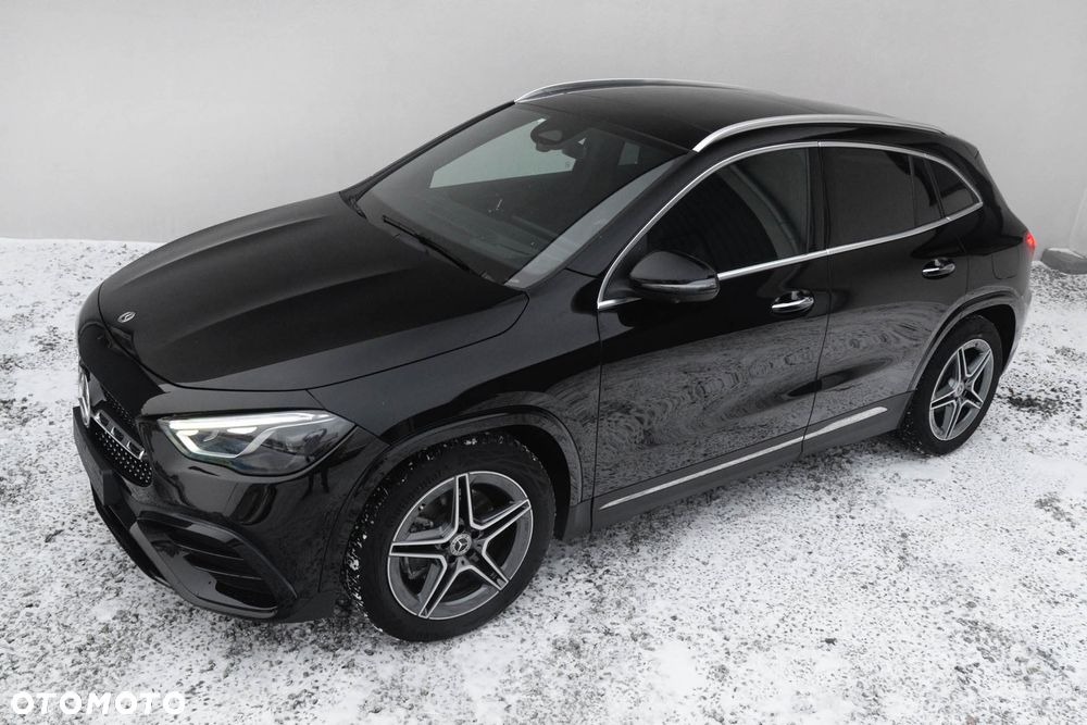 Mercedes-Benz GLA 200 d 4Matic 8G-DCT AMG Line - 15