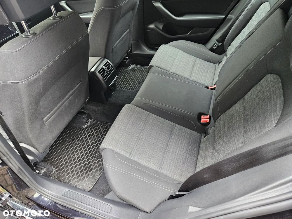 Volkswagen Passat 2.0 TSI Business DSG - 11