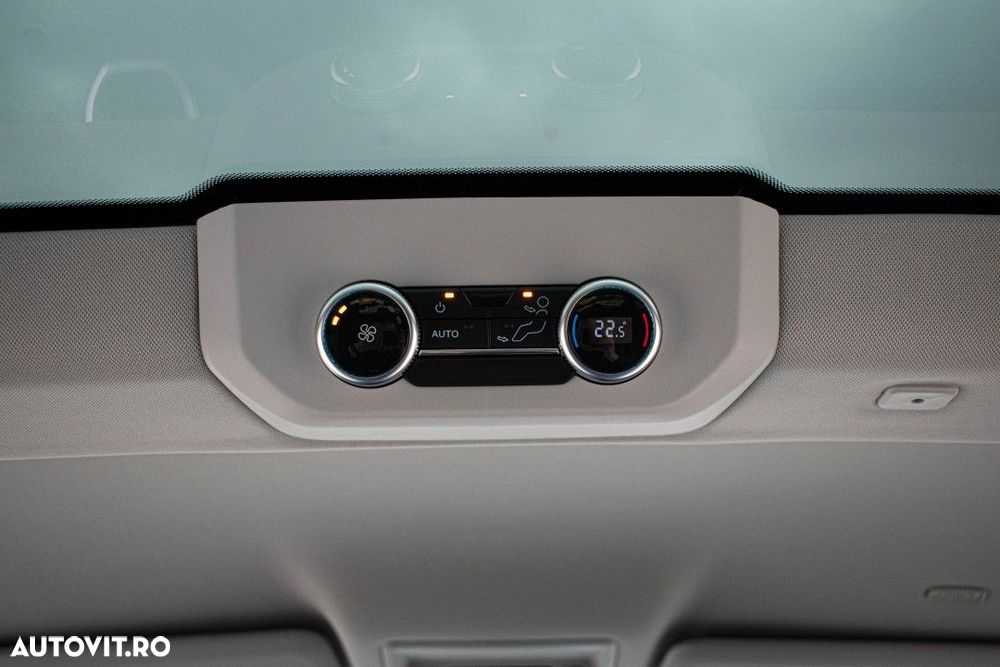 Ford Tourneo Custom - 27