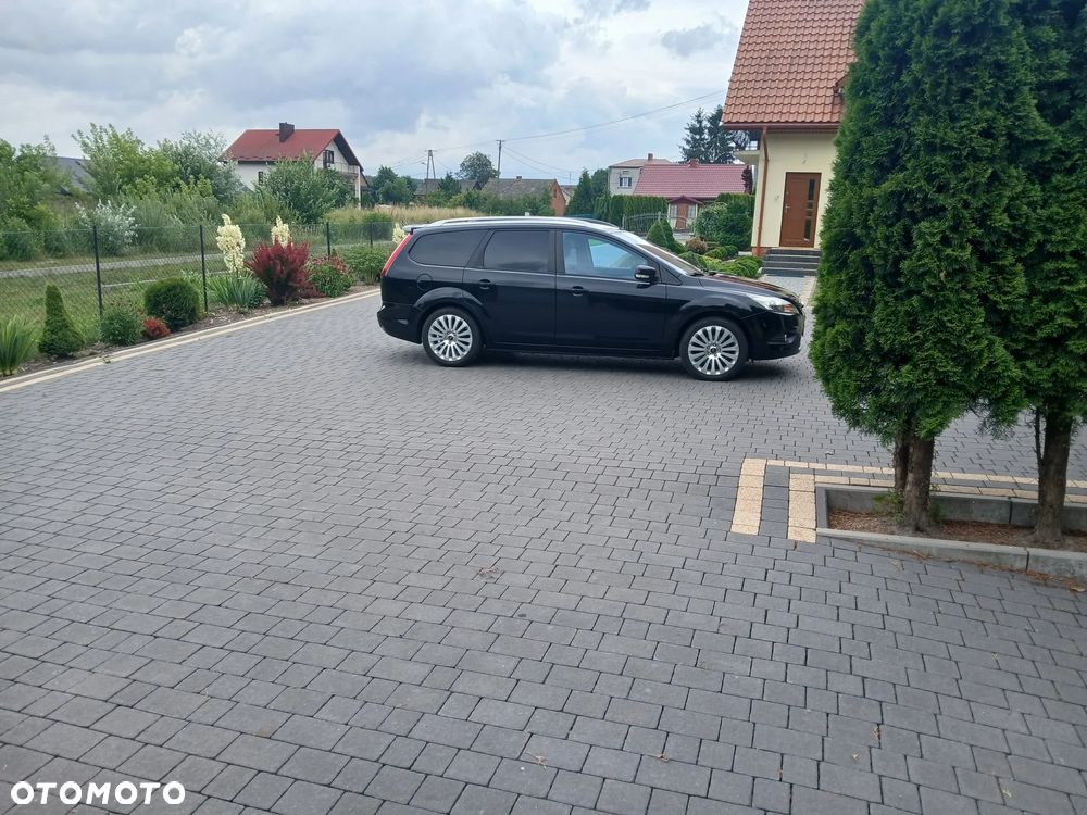 Ford Focus 1.8 FF Gold X - 32
