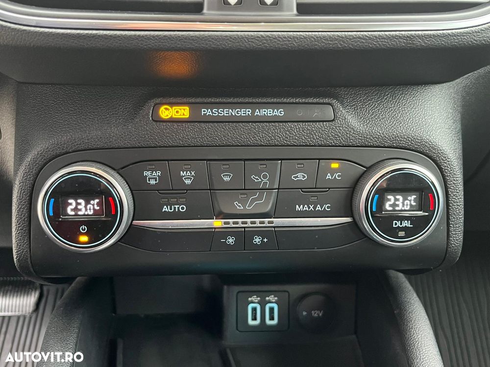 Ford Focus 1.5 EcoBlue Titanium Business - 10