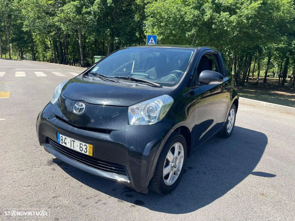 Toyota iQ - 1