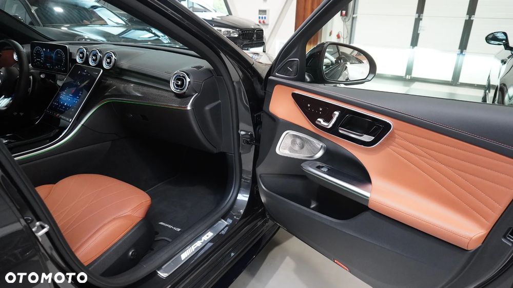 Mercedes-Benz Klasa C AMG 63 S E Performance AMG Speedshift MCT9G - 9