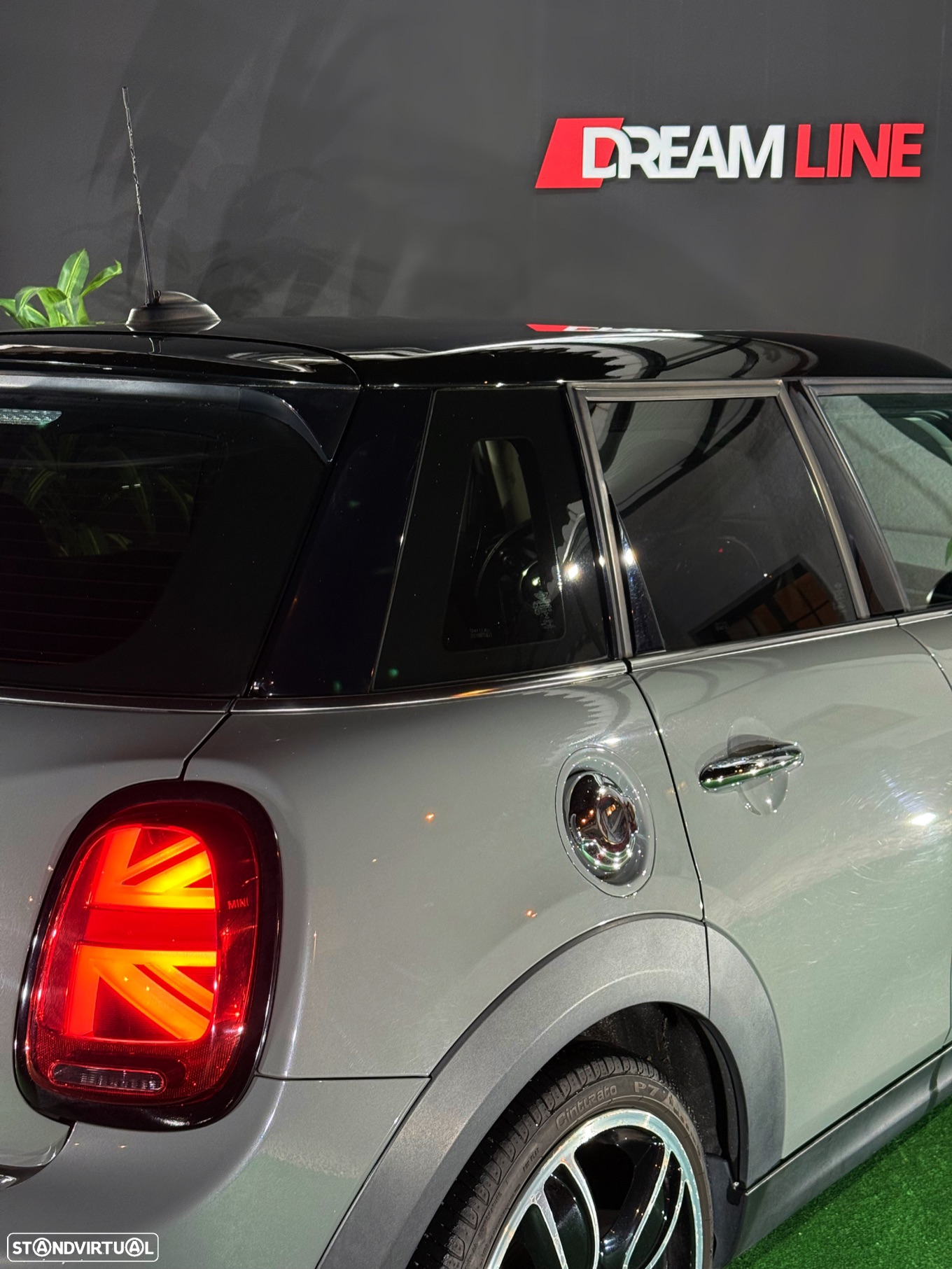 MINI 5 Portas Cooper SD Auto Desportiva - 12
