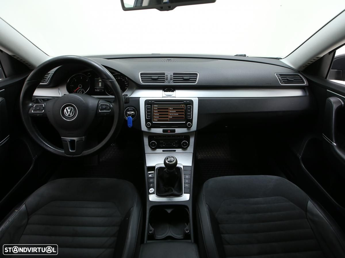 VW Passat Variant - 6