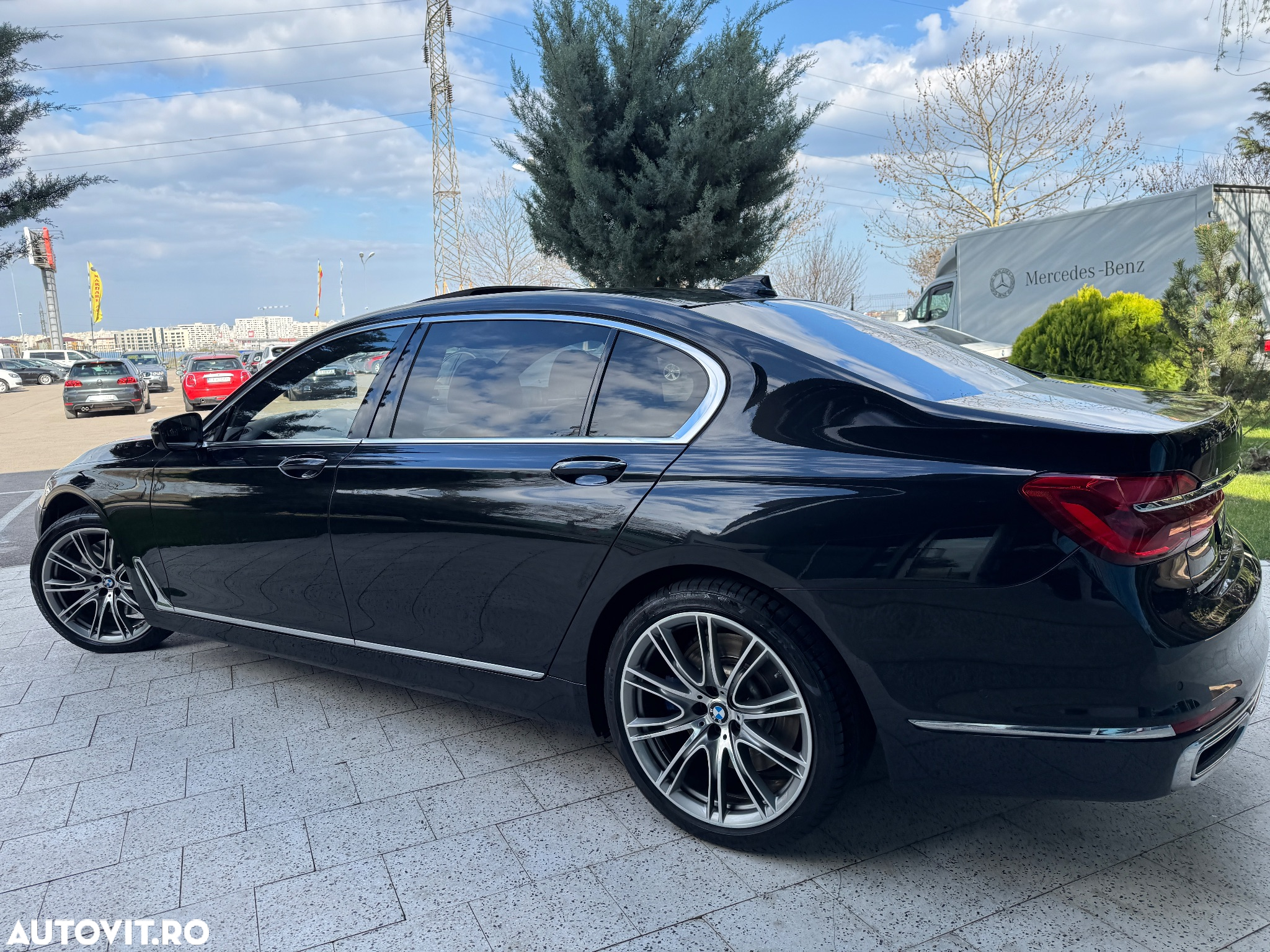 BMW Seria 7 750Ld xDrive - 26
