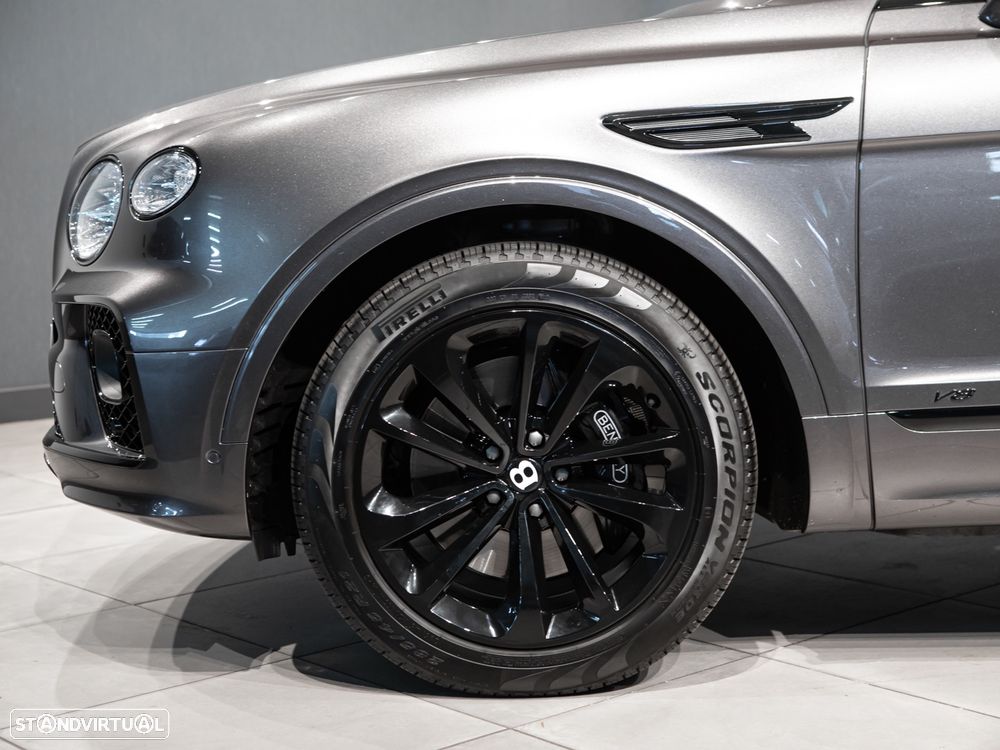 Bentley Bentayga V8 S - 13