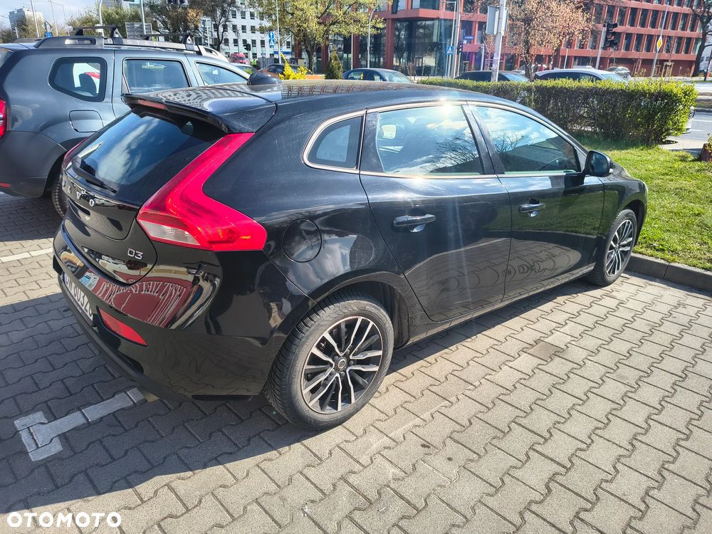 Volvo V40 D3 Drive-E Momentum - 4