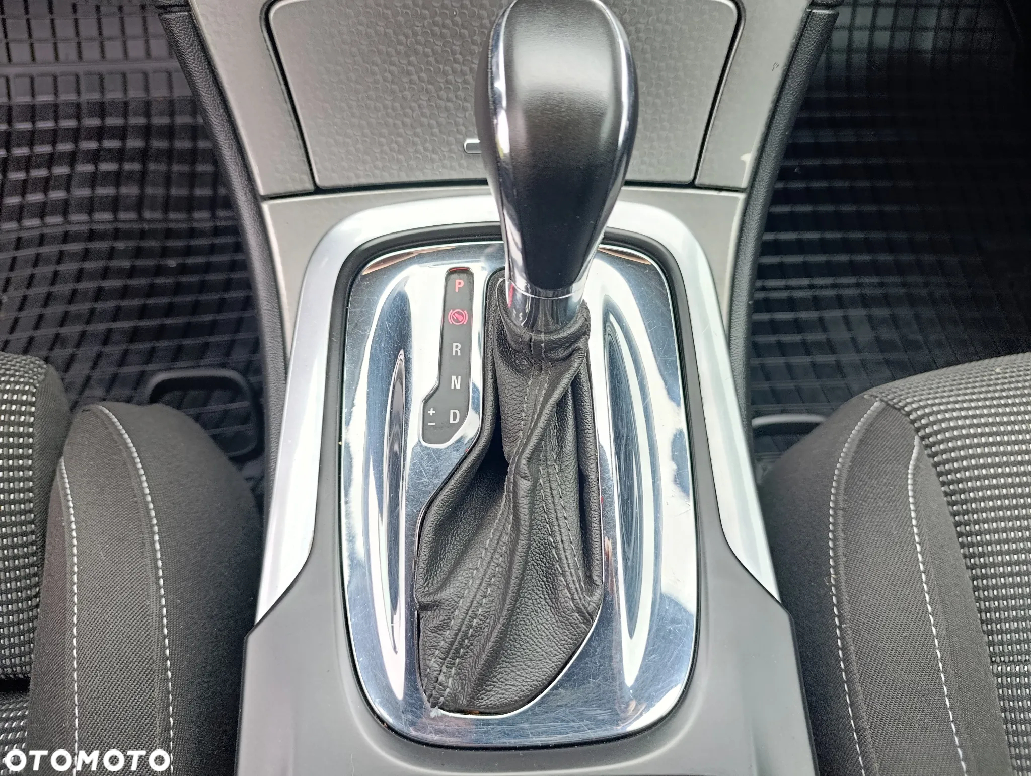 Opel Insignia 2.0 CDTI automatik Business Innovation - 23