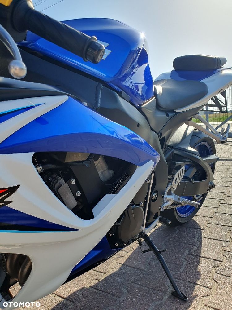 Suzuki GSX-R - 7