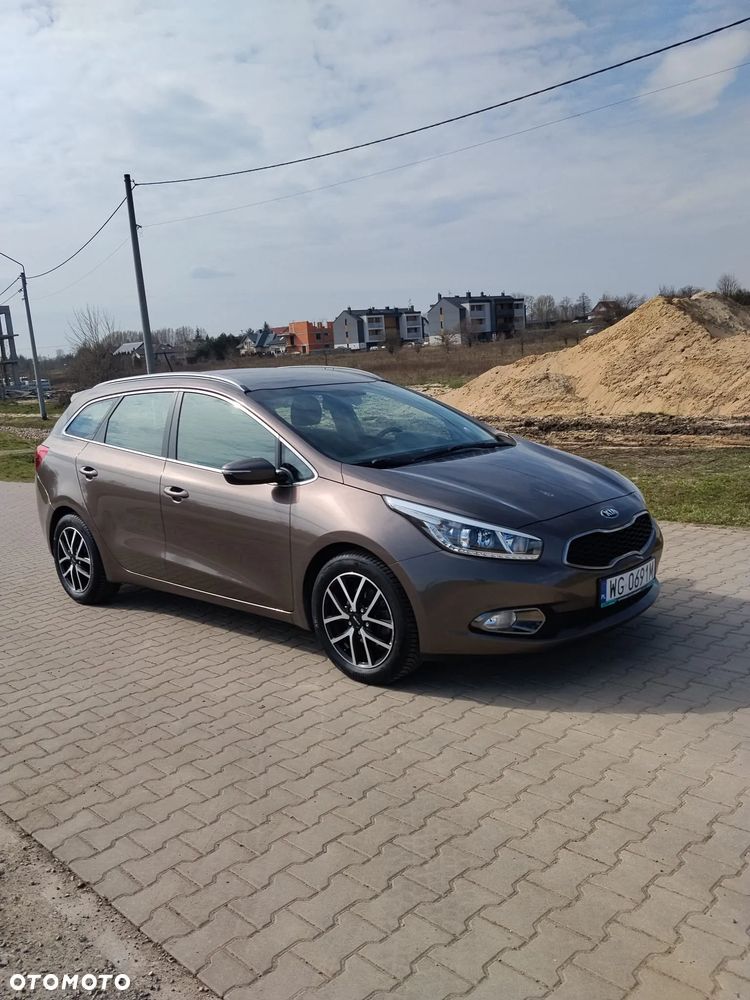 Kia Ceed 1.6 GDI ISG Platinum Edition - 7