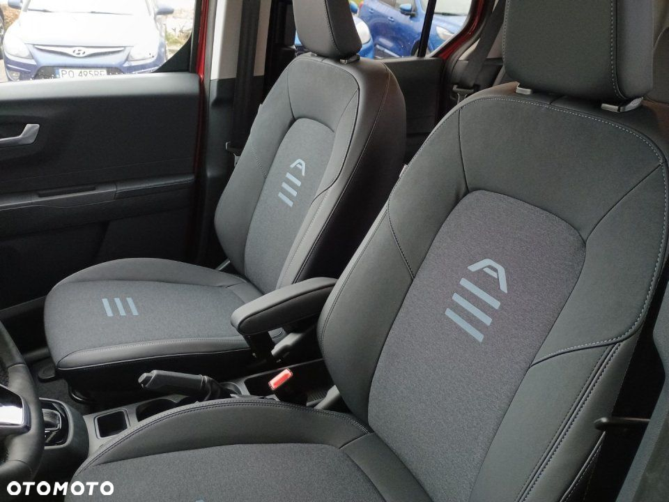 Ford Tourneo Courier - 12