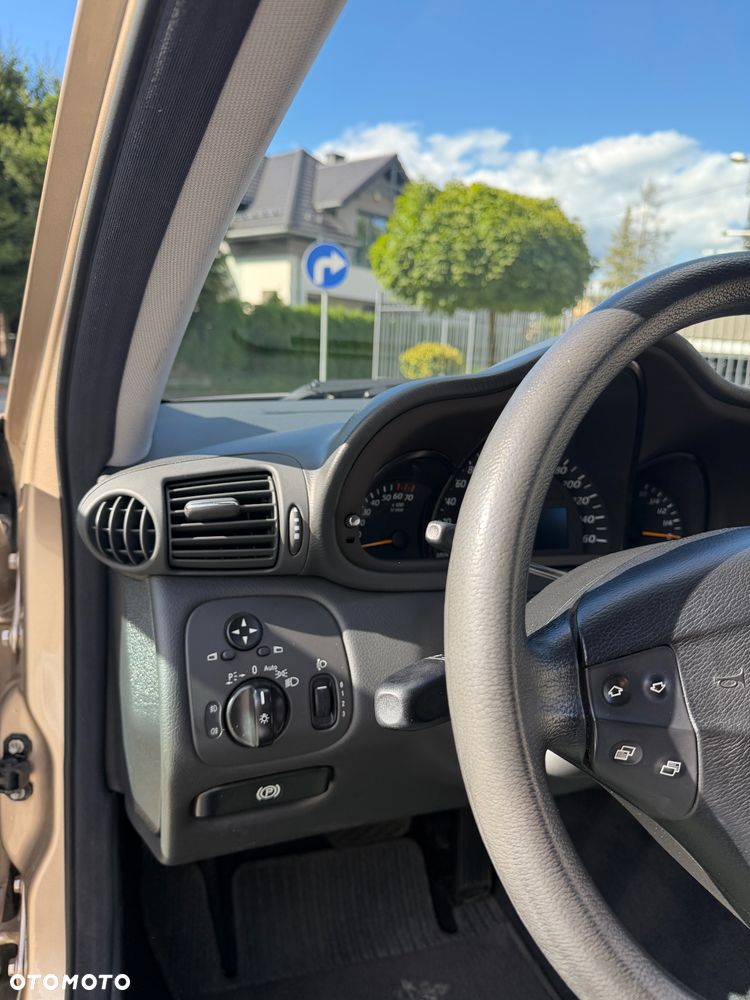 Mercedes-Benz Klasa C 200 Kompressor Automatik - 11