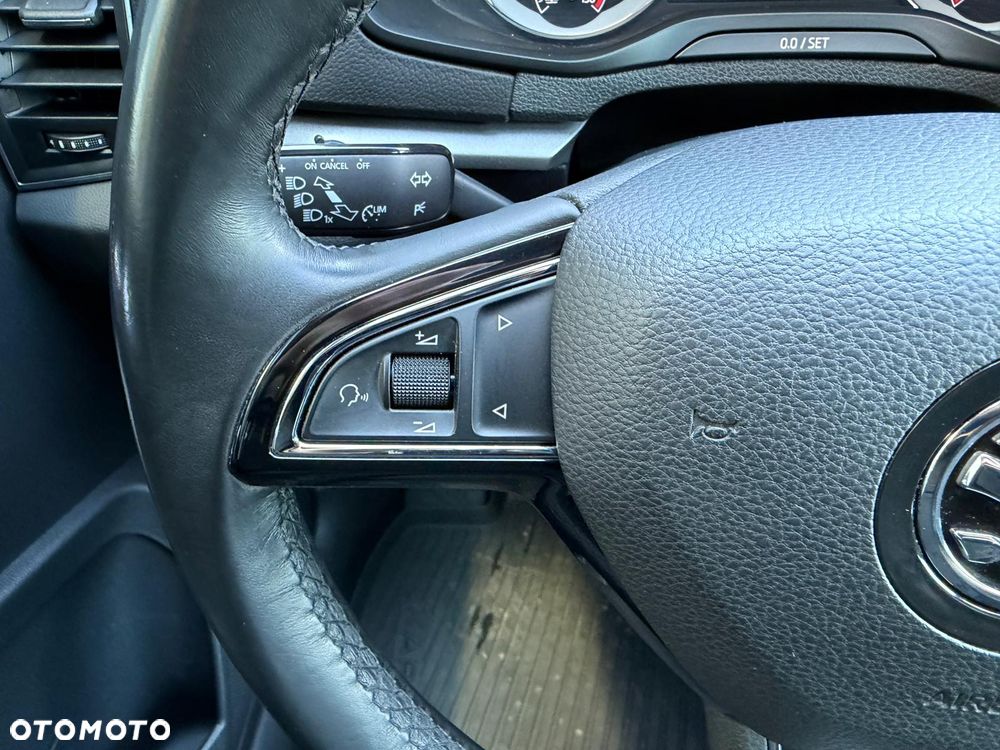 Skoda Karoq 1.0 TSI 4x2 Style DSG - 26