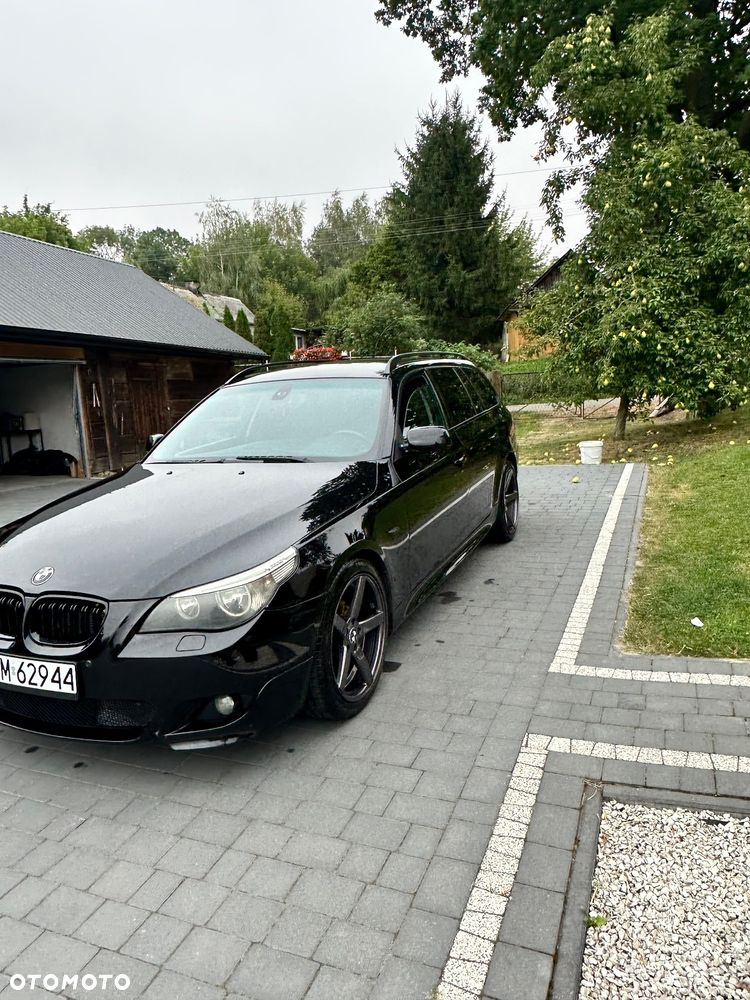 BMW Seria 5 525d - 12