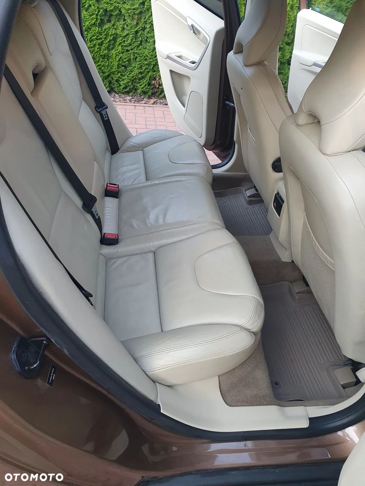 Volvo XC 60 - 13