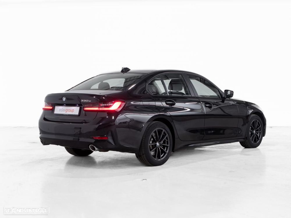 BMW 330 e Touring Corporate Edition Auto - 3