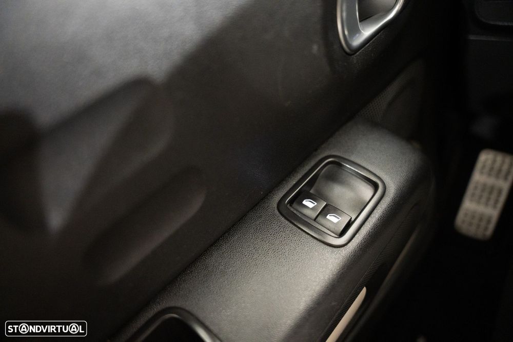 Citroën C3 1.2 PureTech Feel - 18
